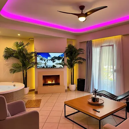Etherial With Mountain View Fireplace & Indoor Jetted Tub * Stomion (Thessaly)